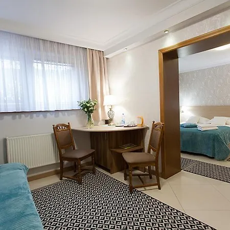 Anna - - Free Parking 2* Gdańsk