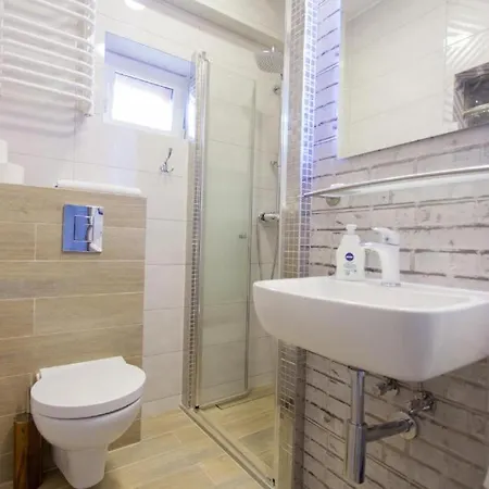 Pensión Anna - - Free Parking, Taras, 1500m Do Starówki