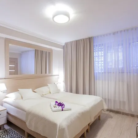 Pensión Anna - - Free Parking, Taras, 1500m Do Starówki 3*